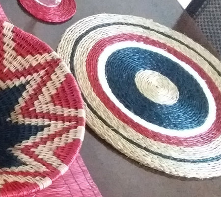 Table Mat-  Black  Tango